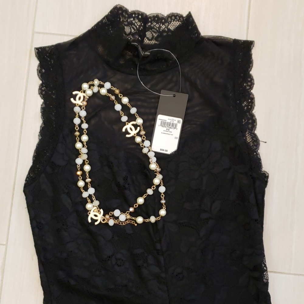 Guess - Picture 2 of 5